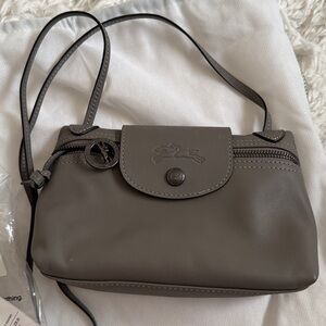 Longchamp vanity style -  Gray turtle dove  Crossbody Bag LIKE NEW